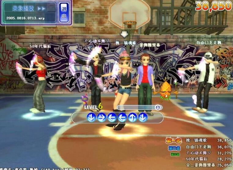 ����F���,����F